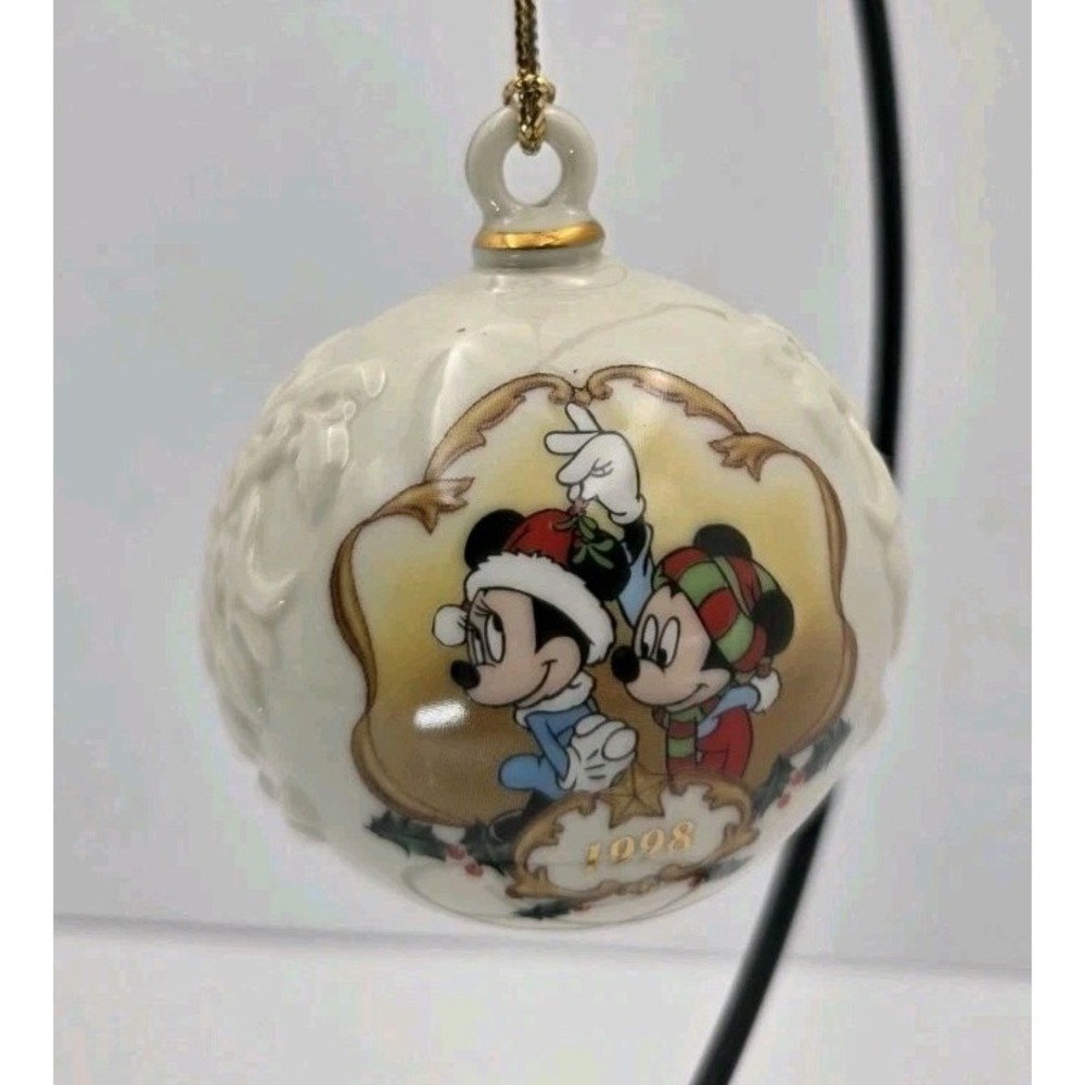 Lenox Disney Mickey Minnie Under Mistletoe Ornament 1998‎ PorcelainGold